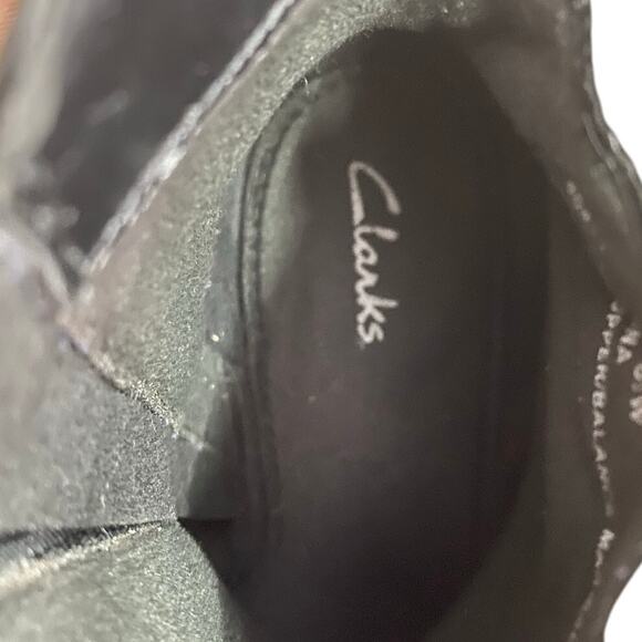 Clarks Women's Ankle Booties 6.5W Black Leather Side Zip Low Heel Comfort Boot - Picture 3 of 8